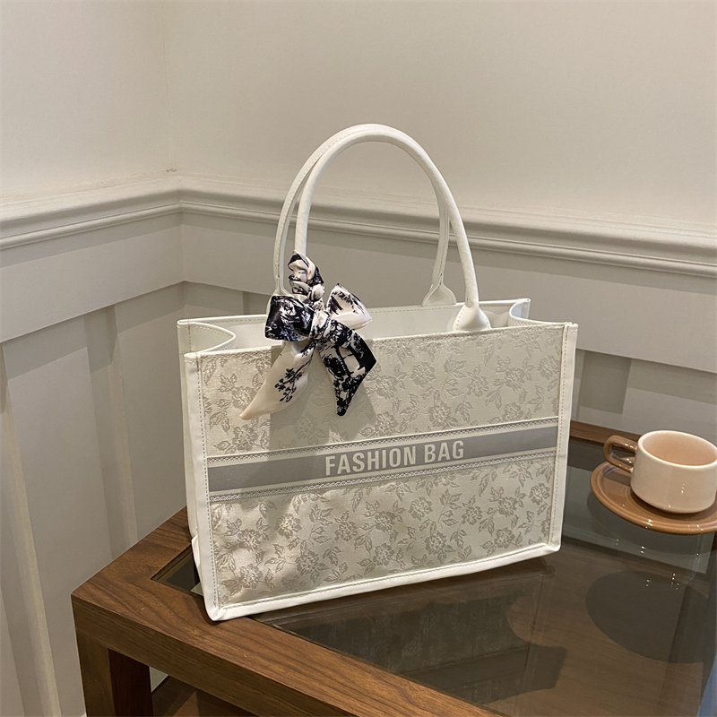 Tas Tote Wanita Mewah Elegan M - Luxury Bags Collection ulasan dan harga