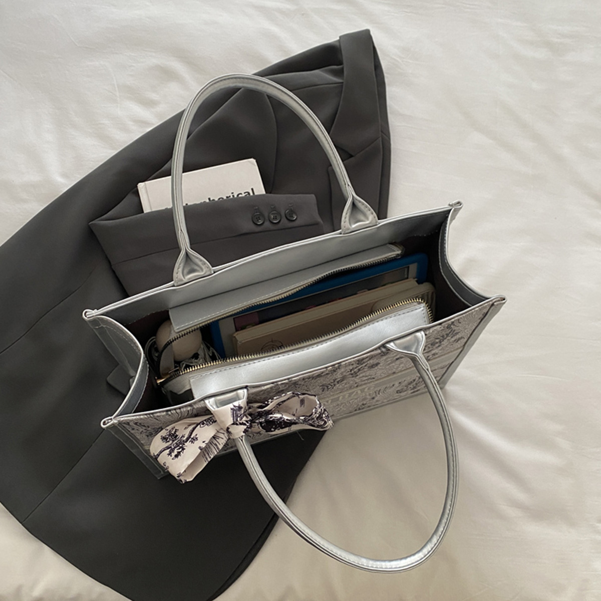 Tas Tote Wanita Mewah Elegan M - Luxury Bags Collection ulasan dan harga