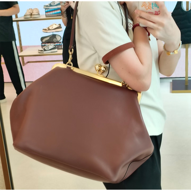 Tas Selempang Wanita Bermerek  - Luxury Bags Everyday ulasan dan harga