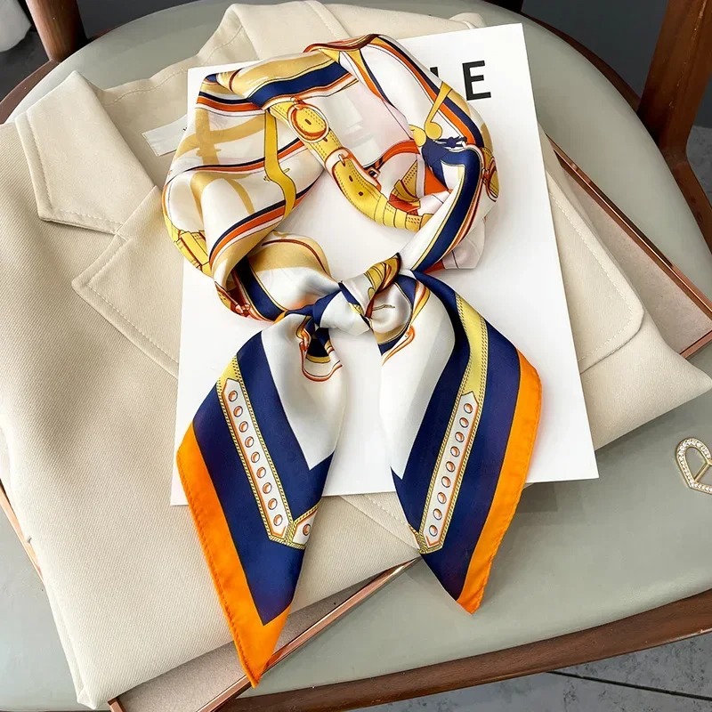 Syal Sutra Persegi Tipis Desai - Luxury Bags Brand ulasan dan harga