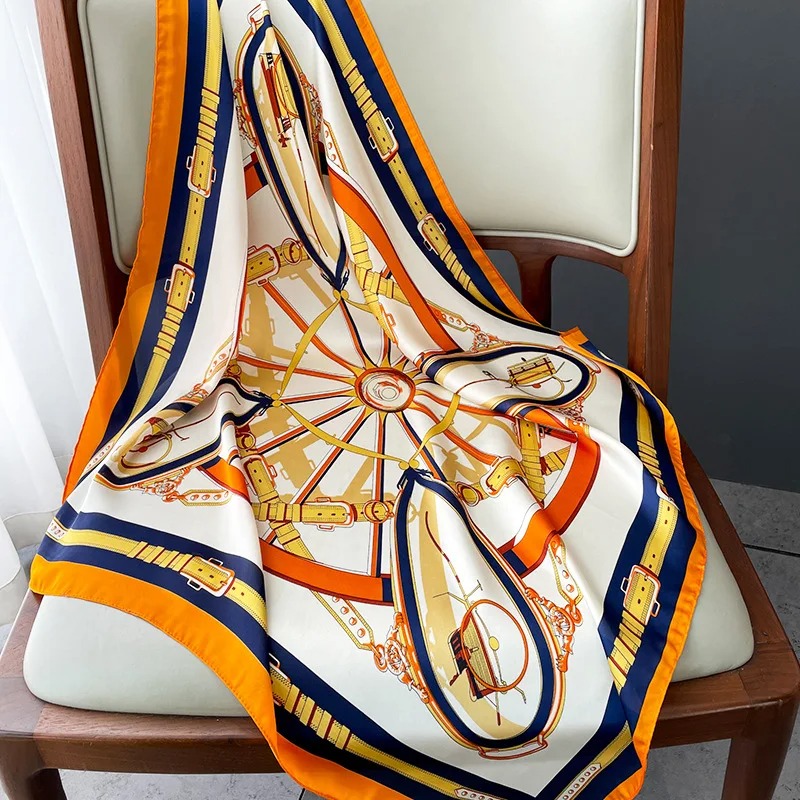 Syal Sutra Persegi Tipis Desai - Luxury Bags Brand ulasan dan harga